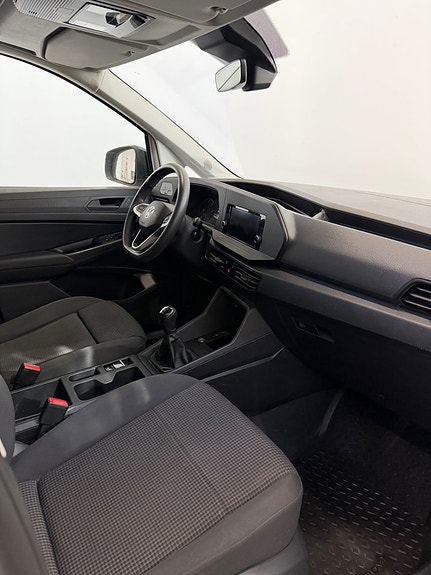 Volkswagen Caddy Maxi 18 of 18