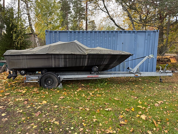 Sea Ray Bowrider 5 of 5