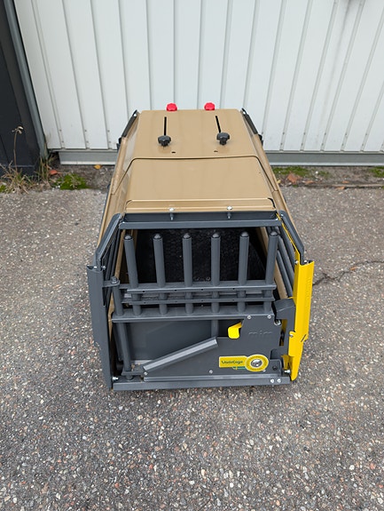 Product image 1 of 3