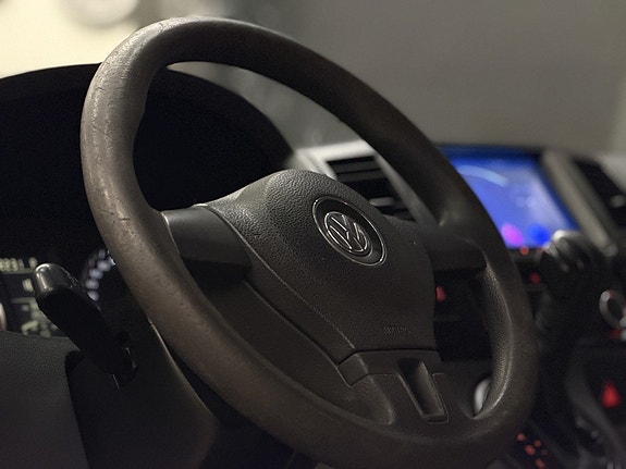 Volkswagen Caravelle 14 of 21