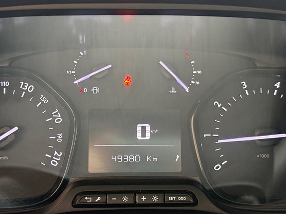Opel Vivaro 18 of 25