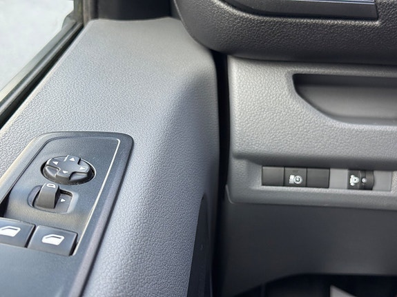 Opel Vivaro 24 of 25