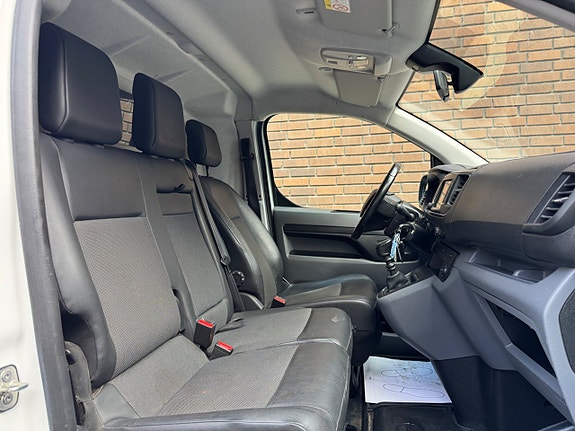 Opel Vivaro 14 of 25