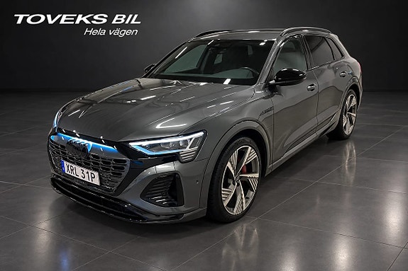 Audi Q8 e-tron 3 of 15