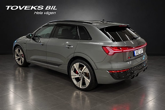 Audi Q8 e-tron 8 of 15
