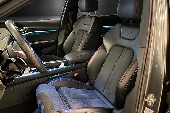 Audi Q8 e-tron 12 of 15
