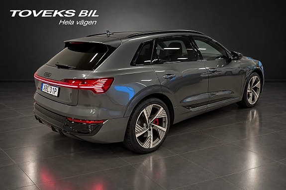 Audi Q8 e-tron 5 of 15