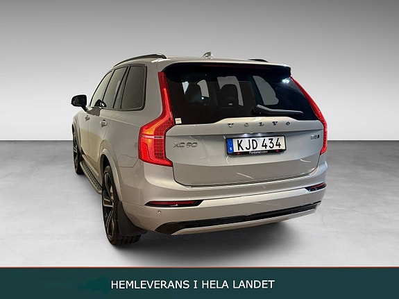 Volvo XC90 4 of 30