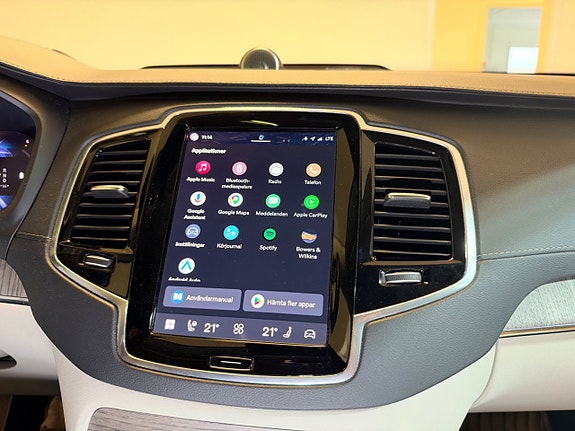 Volvo XC90 18 of 30
