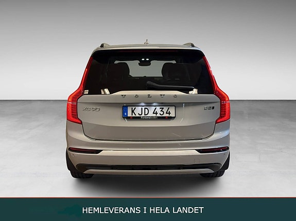 Volvo XC90 3 of 30