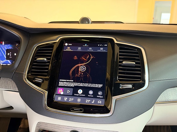Volvo XC90 17 of 30