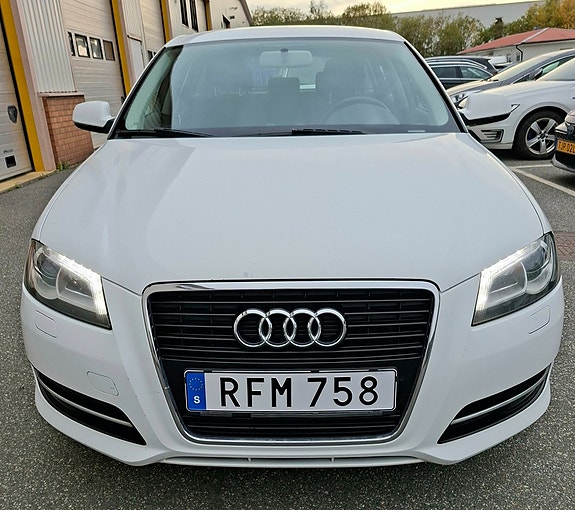 Audi A3 3 of 12