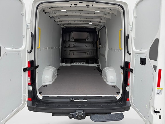 Volkswagen Crafter 35 15 of 20