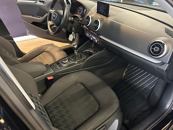Audi A3 9 of 22