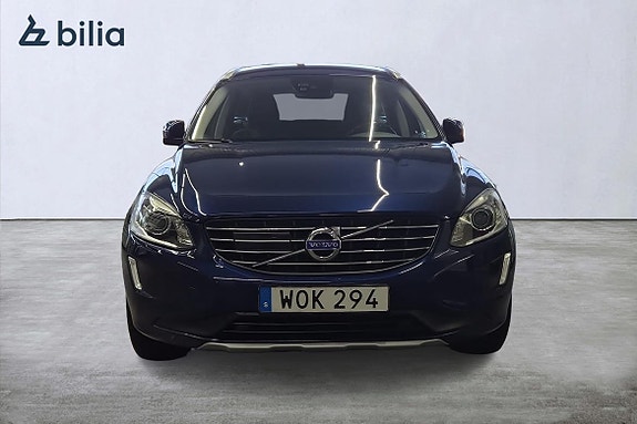 Volvo XC60 2 of 22