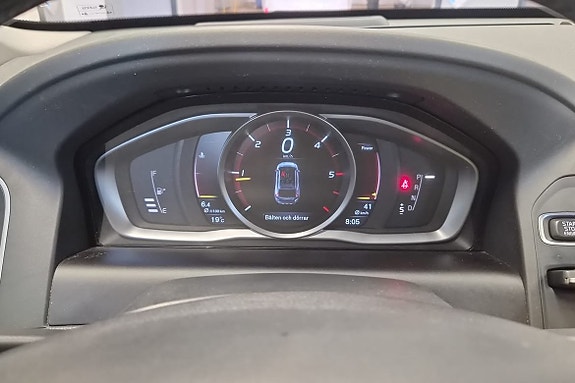 Volvo XC60 14 of 22