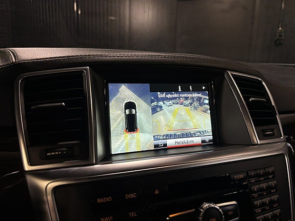 Mercedes-Benz GL350 15 of 27