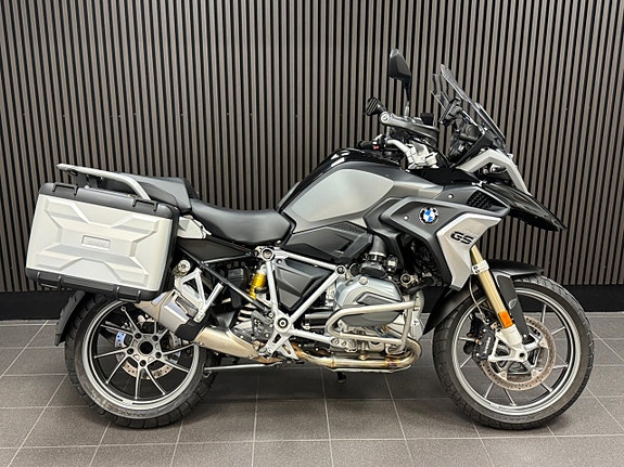 BMW R1200GS 2 of 6
