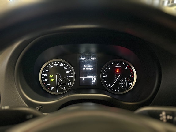 Mercedes-Benz Vito 119 9 of 13
