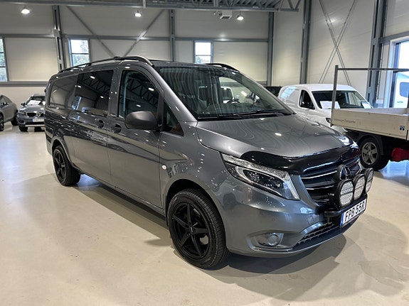 Mercedes-Benz Vito 119 2 of 13