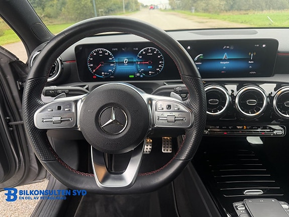 Mercedes-Benz A 250 e 11 of 17