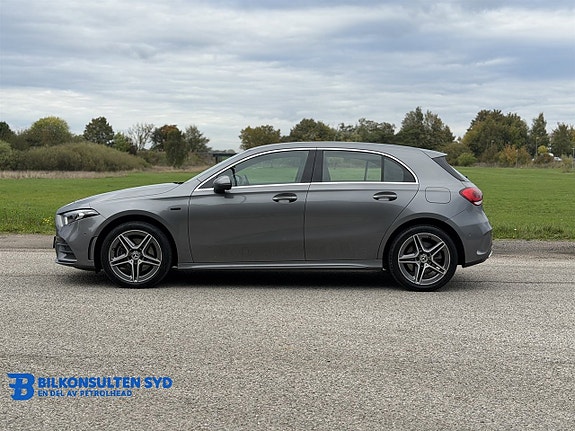 Mercedes-Benz A 250 e 4 of 17