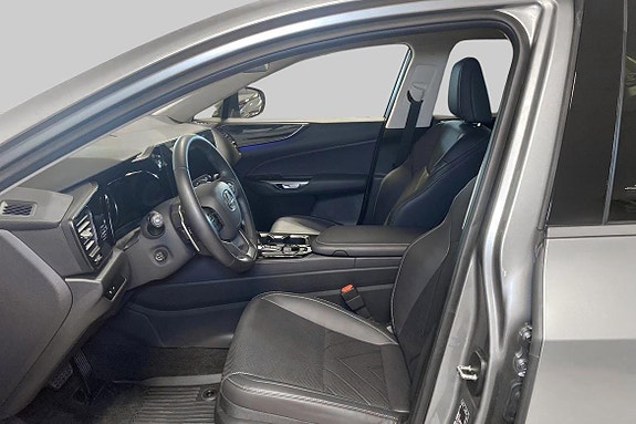 Lexus NX450h+ 7 of 10