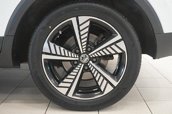 MG ZS 6 of 16
