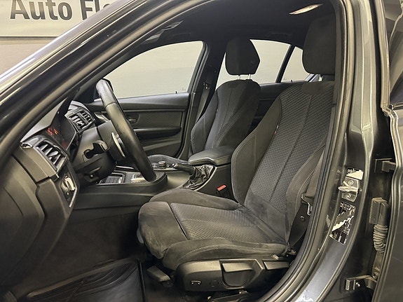 BMW 320d 10 of 23