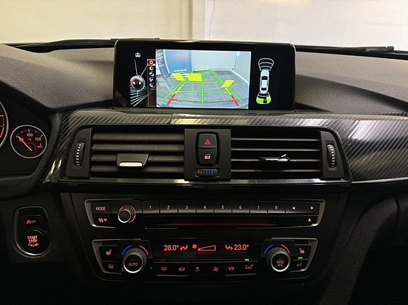 BMW 320d 18 of 23