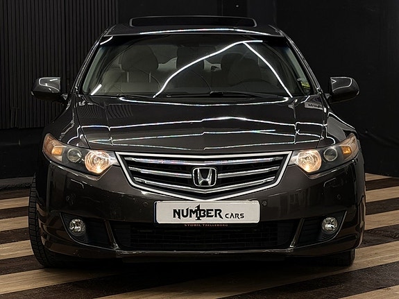 Honda Accord 4 of 23