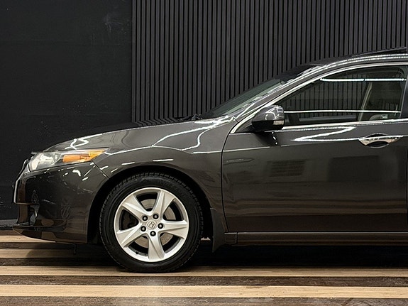 Honda Accord 6 of 23