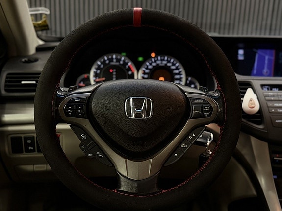 Honda Accord 18 of 23