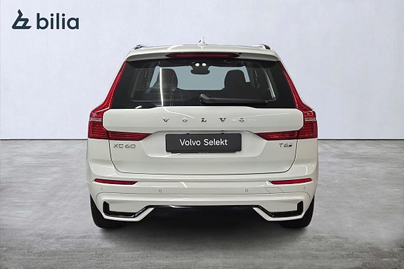 Volvo XC60 9 of 23
