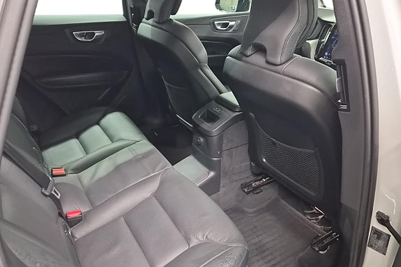 Volvo XC60 18 of 23