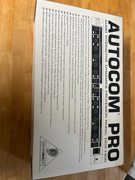 Product image 1 of 3