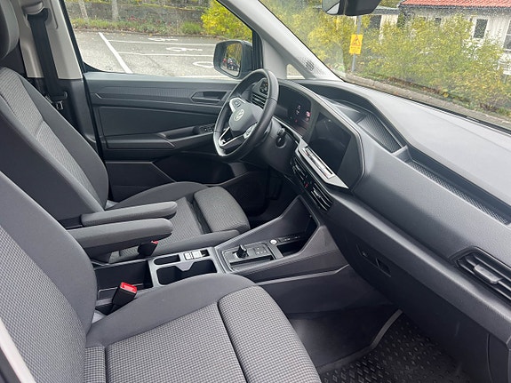 Volkswagen Caddy Maxi 8 of 11