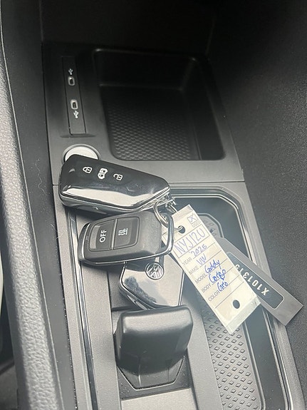Volkswagen Caddy Maxi 11 of 11