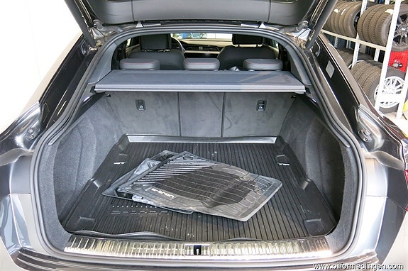 Audi Q8 e-tron 15 of 17