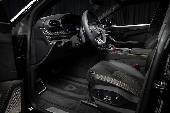 Lamborghini Urus 12 of 21