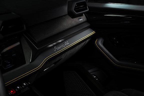 Lamborghini Urus 20 of 21