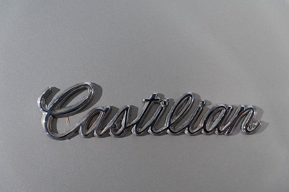 Cadillac Fleetwood Brougham 17 of 21