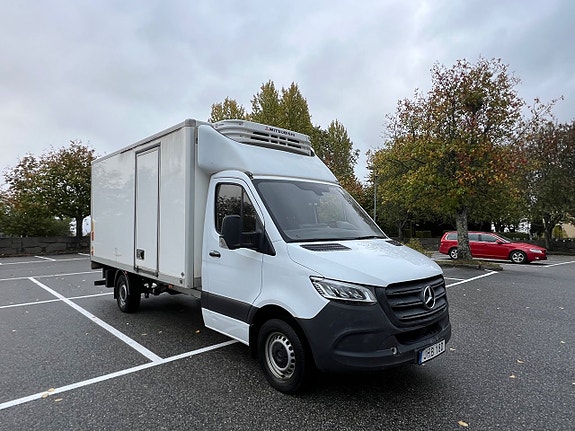 Mercedes-Benz Sprinter 319 2 of 7