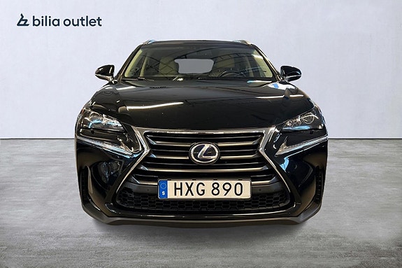 Lexus NX300h 2 of 22