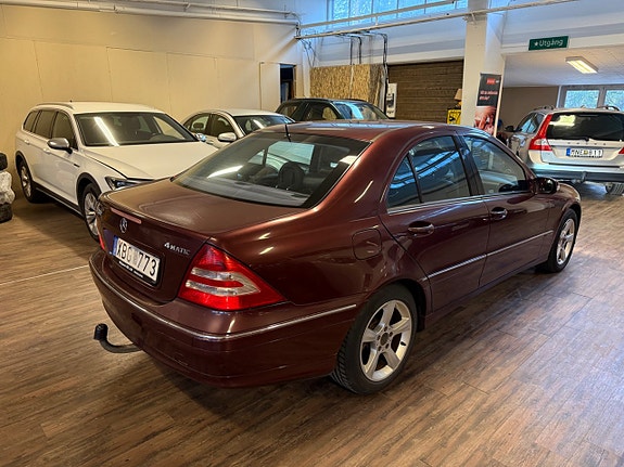 Mercedes-Benz C280 3 of 12