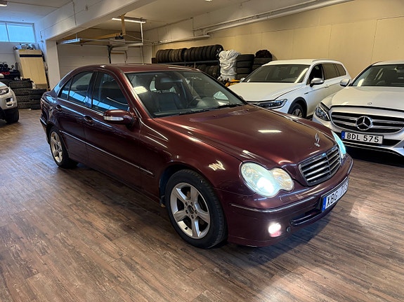 Mercedes-Benz C280 4 of 12