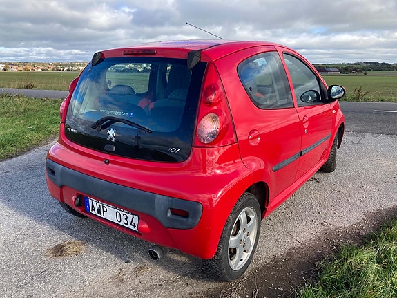 Peugeot 107 4 of 11