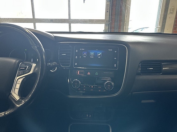 Mitsubishi Outlander 12 of 23