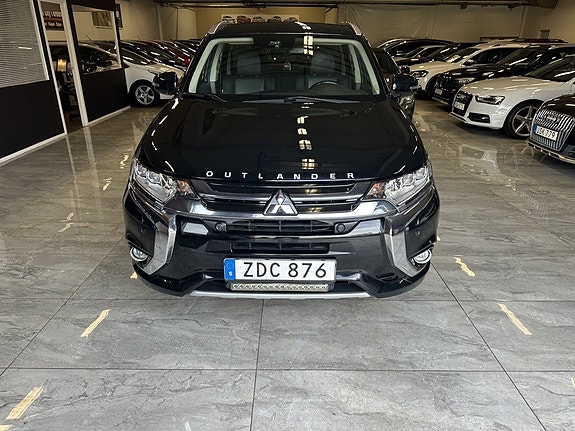 Mitsubishi Outlander 13 of 23