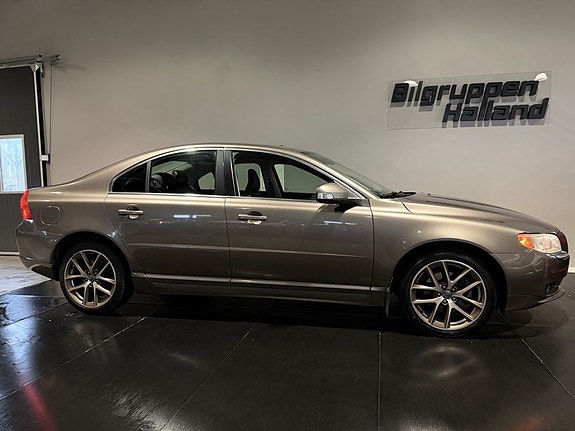 Volvo S80 5 of 30